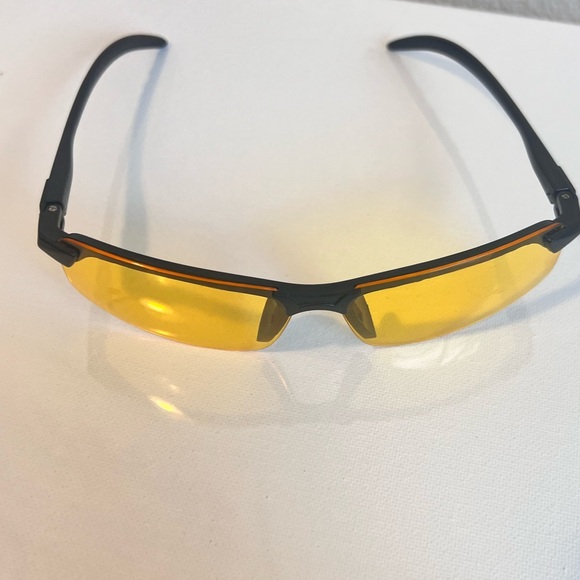 Night Vision Sum Glasses - Picture 3 of 3